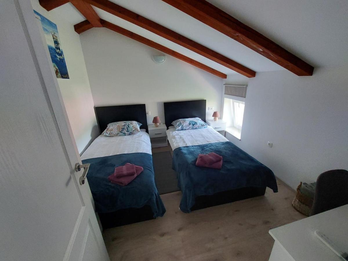 Apartman Sunset Plomin Exterior foto